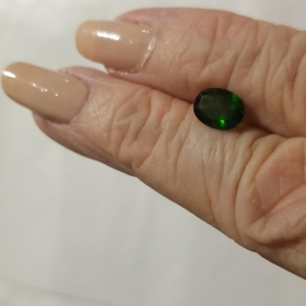 💥CHROME DIOPSIDE💥Gorgeous deep Green Color Saturation 8mm x 6mm, New